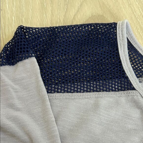 Adore Me Lavender and Dark Purple Long Sleeve Workout Top, Size Large - Picture 8 of 8